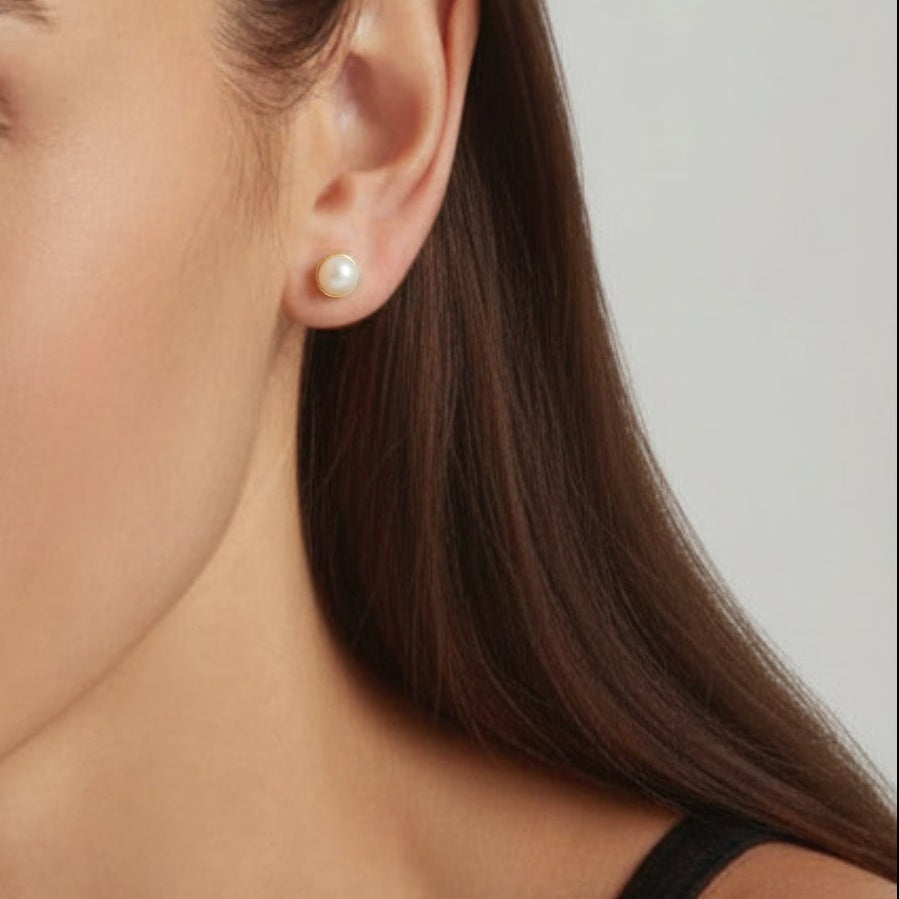 18K Gold Plated Lulu Pearl Stud Earrings