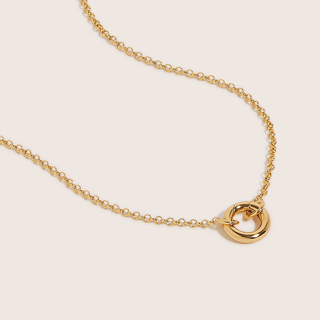 The Mama Charm Necklace Set