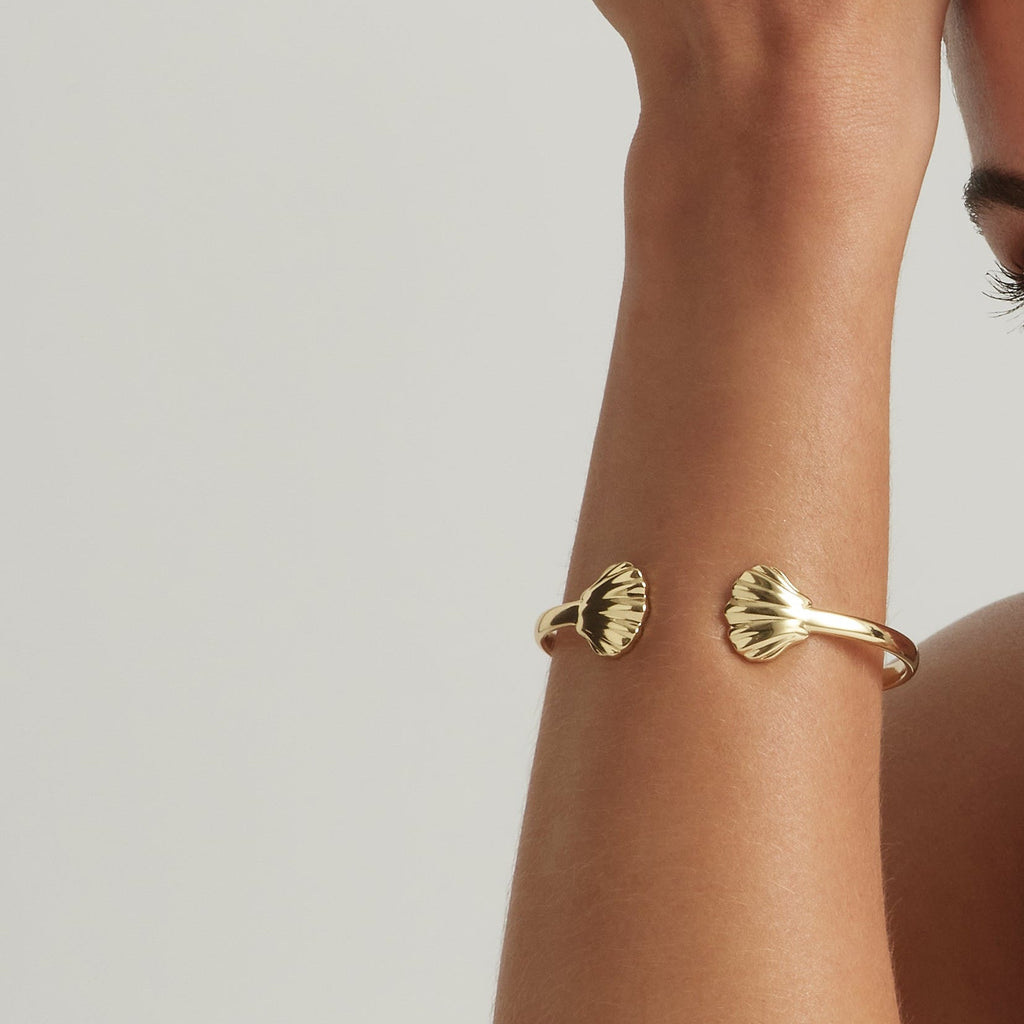 18K Gold Vermeil Oyster of Nerida Cuff Bangle