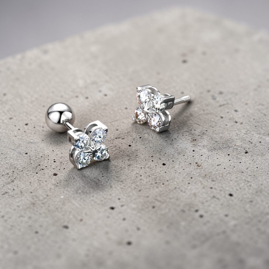 18K White Gold Four Leaf Clover Moissanite Stud Earrings