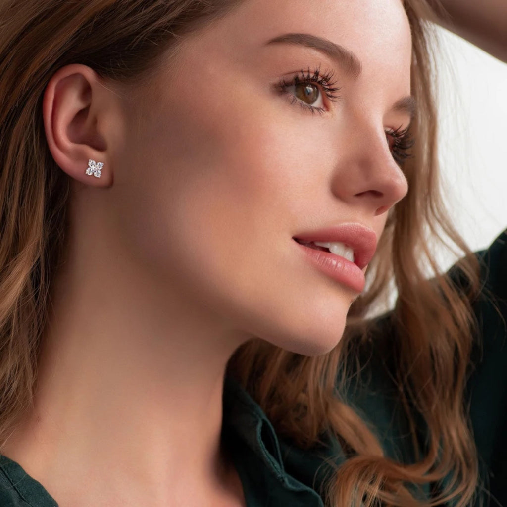 18K White Gold Four Leaf Clover Moissanite Stud Earrings