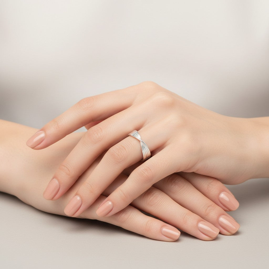 925 Sterling Silver Ava Mobius Infinity Ring