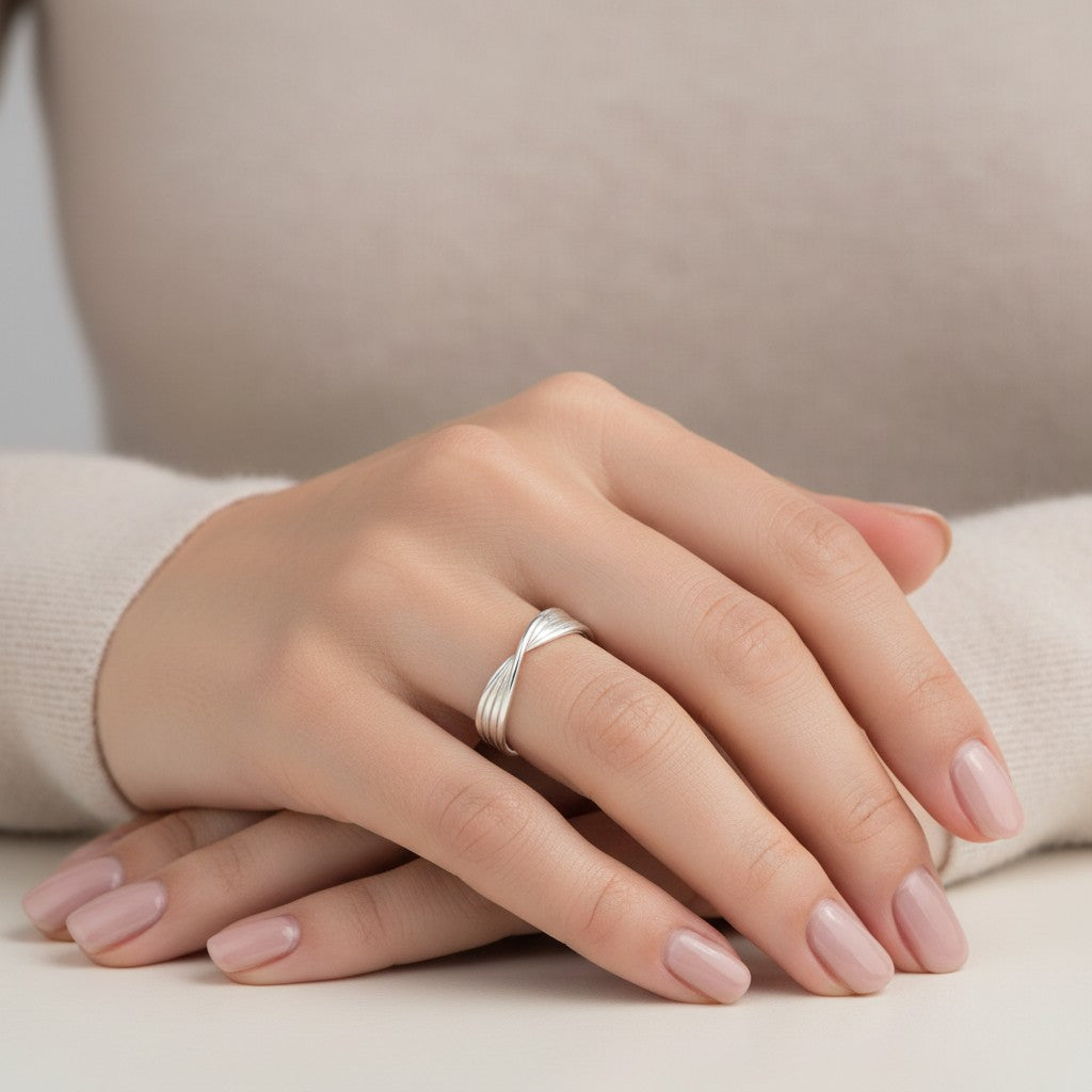 925 Sterling Silver Ava Mobius Infinity Ring