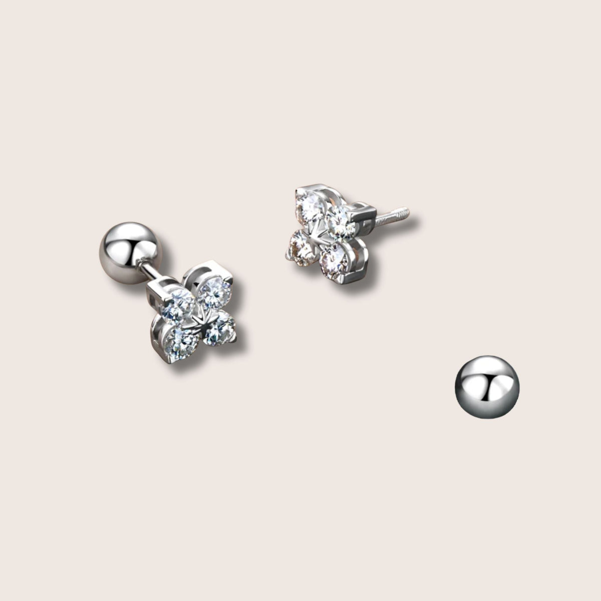 18K White Gold Four Leaf Clover Moissanite Stud Earrings