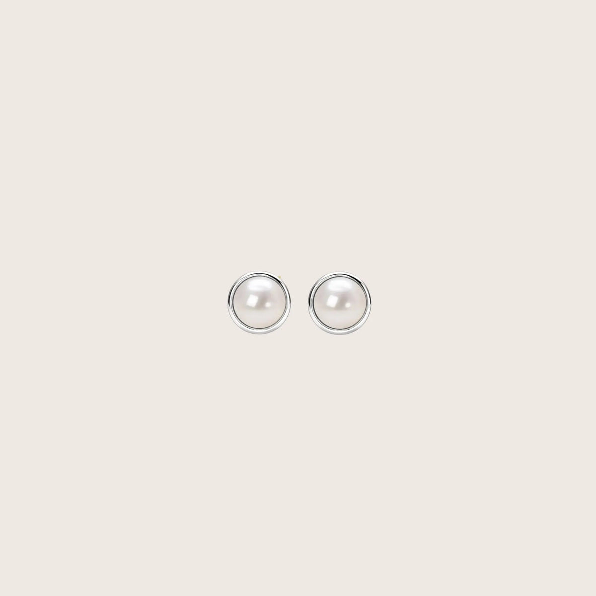 18K Gold Plated Lulu Pearl Stud Earrings